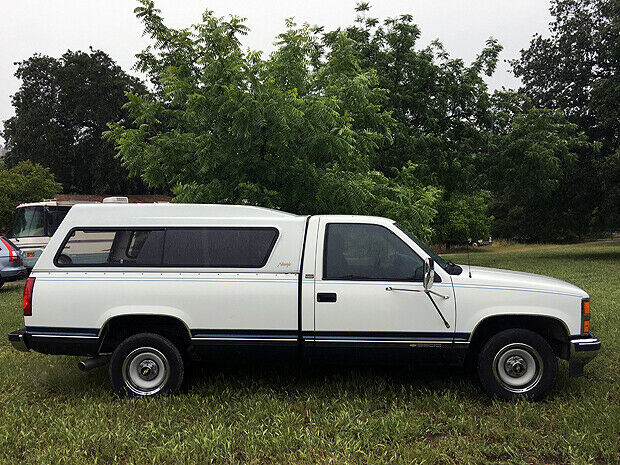 1988 heavy 1/2 ton - 6 lug wheels - 7200 gvwr - low miles