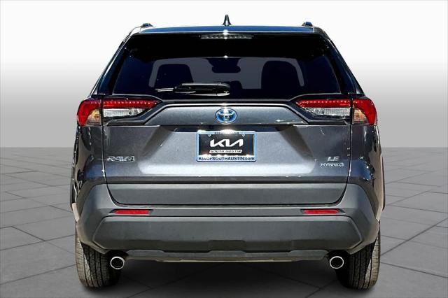 2022 toyota rav4 hybrid le