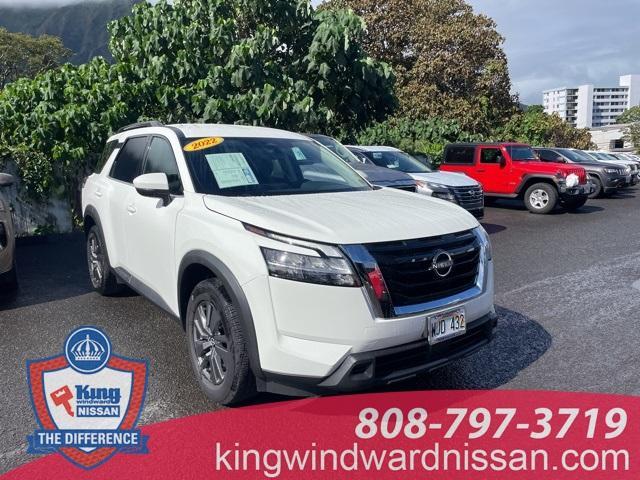 2022 nissan pathfinder sv