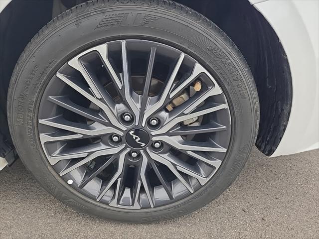 2022 kia forte gt-line