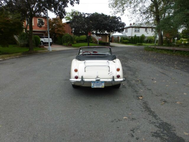 1967 austin healey 3000 that is a very nice driver