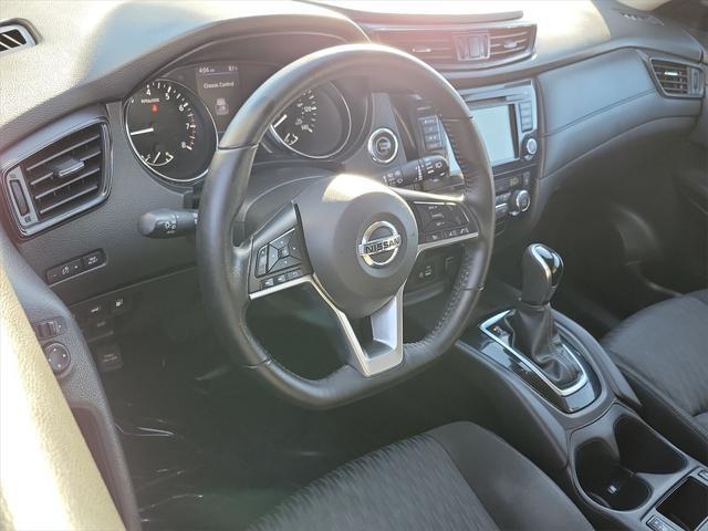 2020 nissan rogue sv