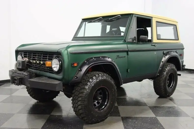 very sharp early bronco! 302 v8, auto, pwr steering & brakes, runs/drives great!