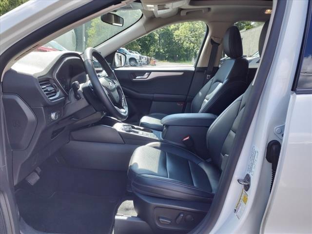 2020 ford escape sel