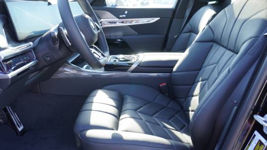 2024 BMW i7