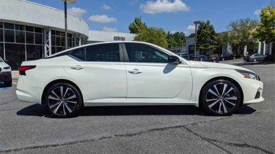 2021 nissan altima 2.5 sr