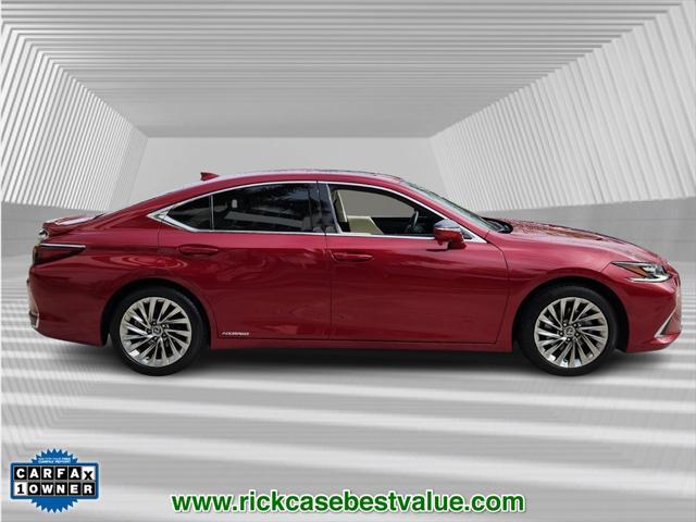 2022 lexus es 300h ultra luxury