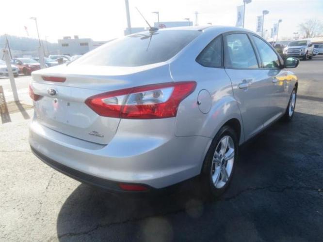 2013 ford focus se se 4dr sedan for sale in charleston, west virginia