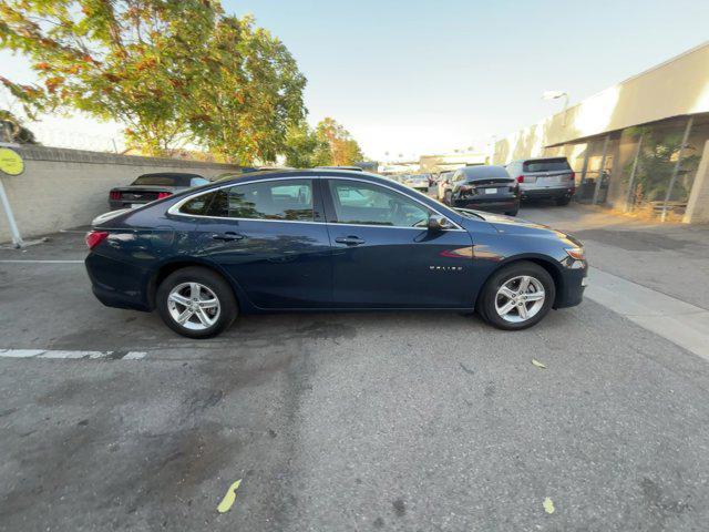 2022 chevrolet malibu fwd lt