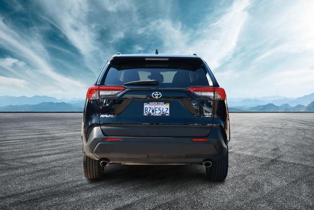 2019 toyota rav4 xle