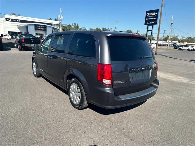 2019 dodge grand caravan se