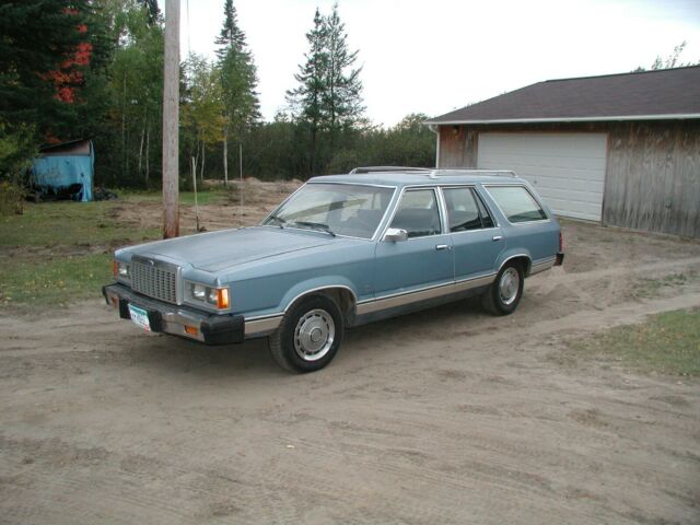1982 ford granada l wagon