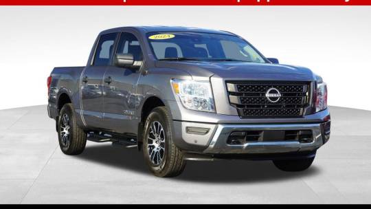 2024 Nissan Titan sv
