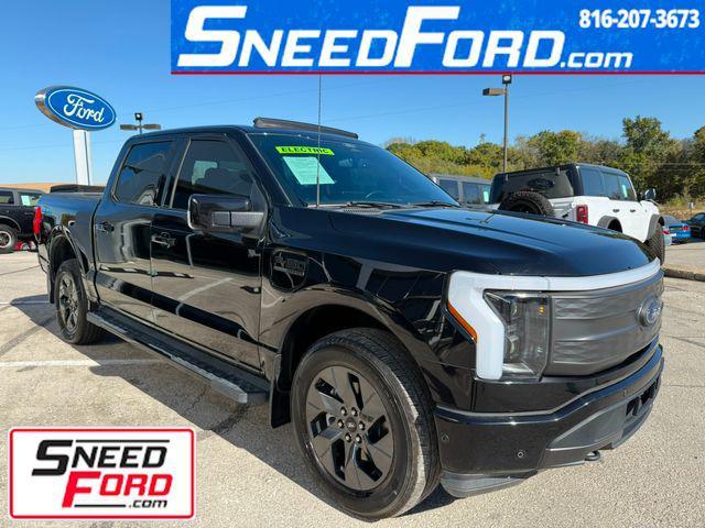 2022 ford f-150 lightning lariat