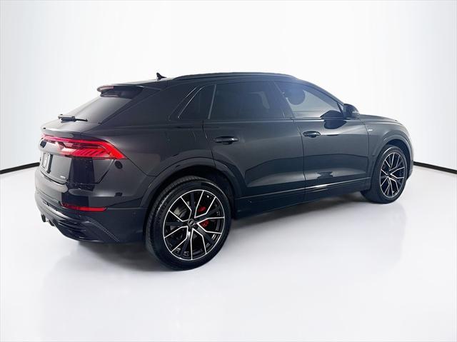 2022 audi q8 55 premium plus