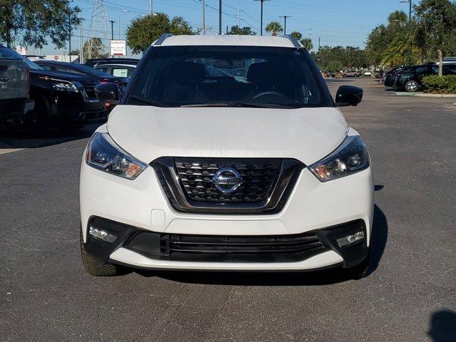 2019 nissan kicks sr