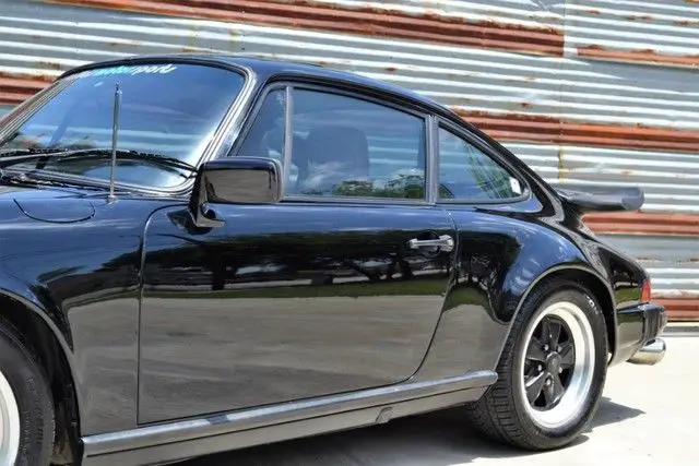 1981 porsche coupe