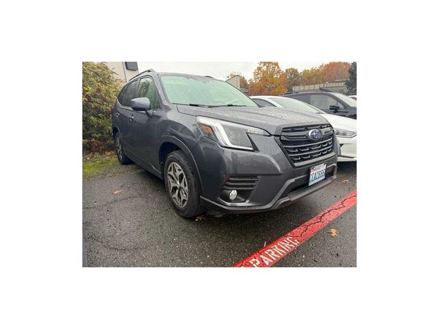 2022 subaru forester premium