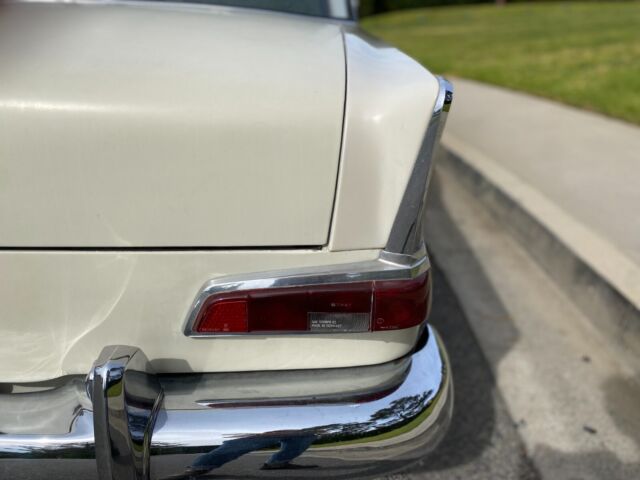 1965 mercedes 190c heckflosse, sedan, w110, original paint, original interior