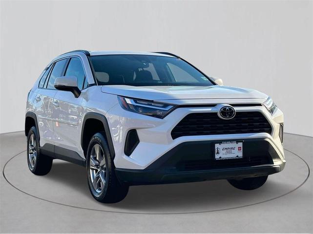 2022 toyota rav4 xle