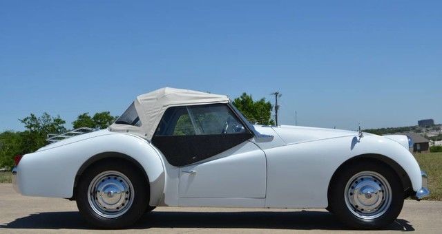 1960 triumph tr3 convertible a restored car that will please! must see!