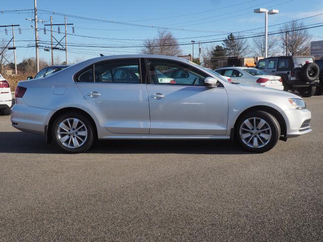 2016 volkswagen jetta 1.4t se 1.4t se 4dr sedan 6a for sale in danvers, massachusetts