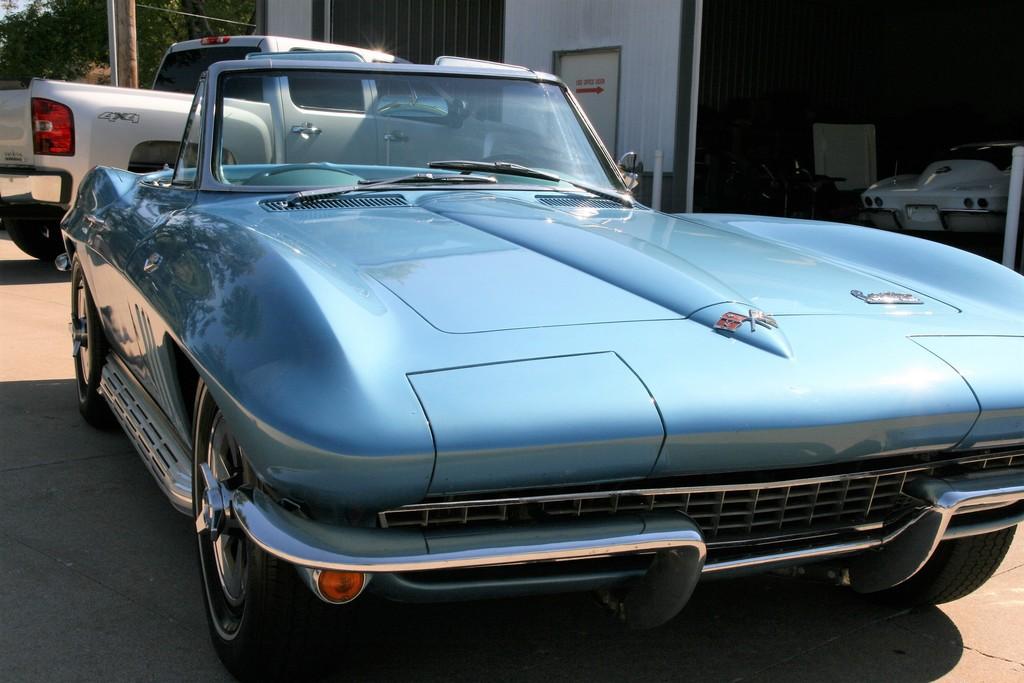 1965 chevrolet corvette stingray roadster nassau