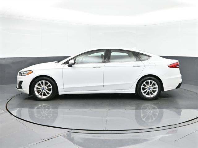 2020 ford fusion se