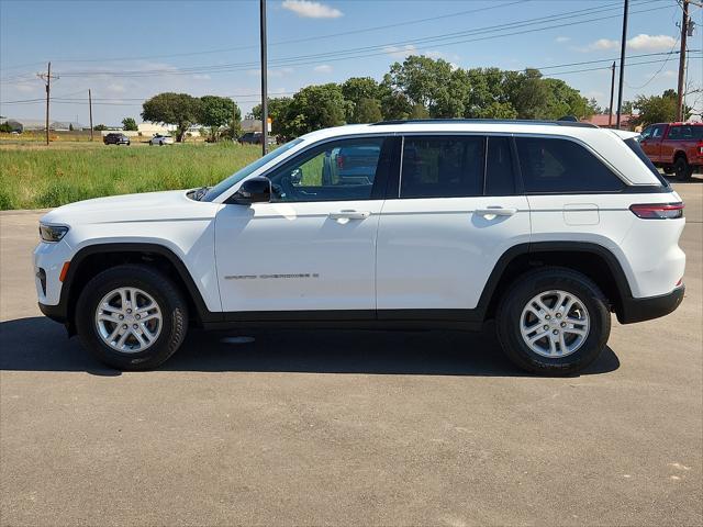 2022 jeep grand cherokee laredo