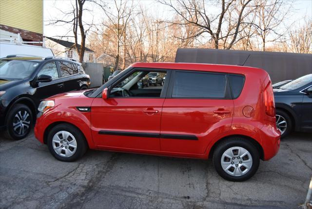 2013 kia soul base