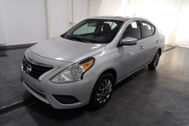 2019 nissan versa 1.6 sv