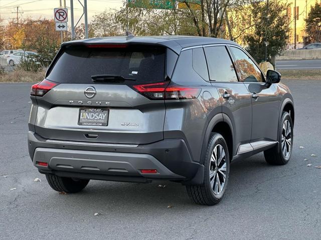 2021 nissan rogue sv