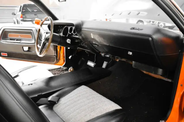 1970 dodge challenger t/a - numbers matching with build sheet