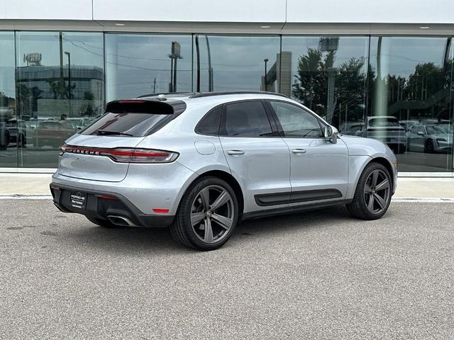2024 porsche macan base
