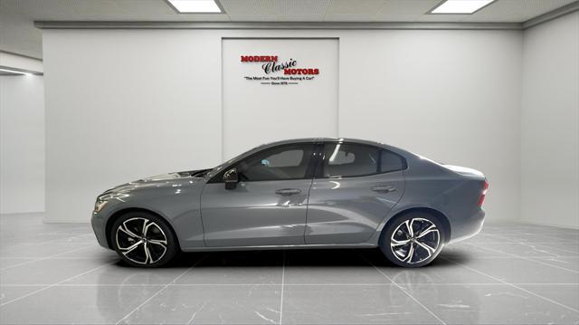2024 volvo s60 plus dark theme
