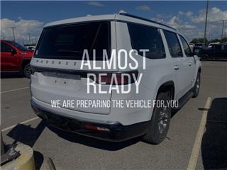 2023 Jeep Wagoneer base