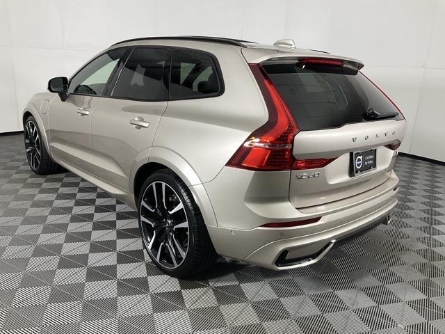 2024 volvo xc60 recharge plug-in hybrid t8 ultimate dark theme