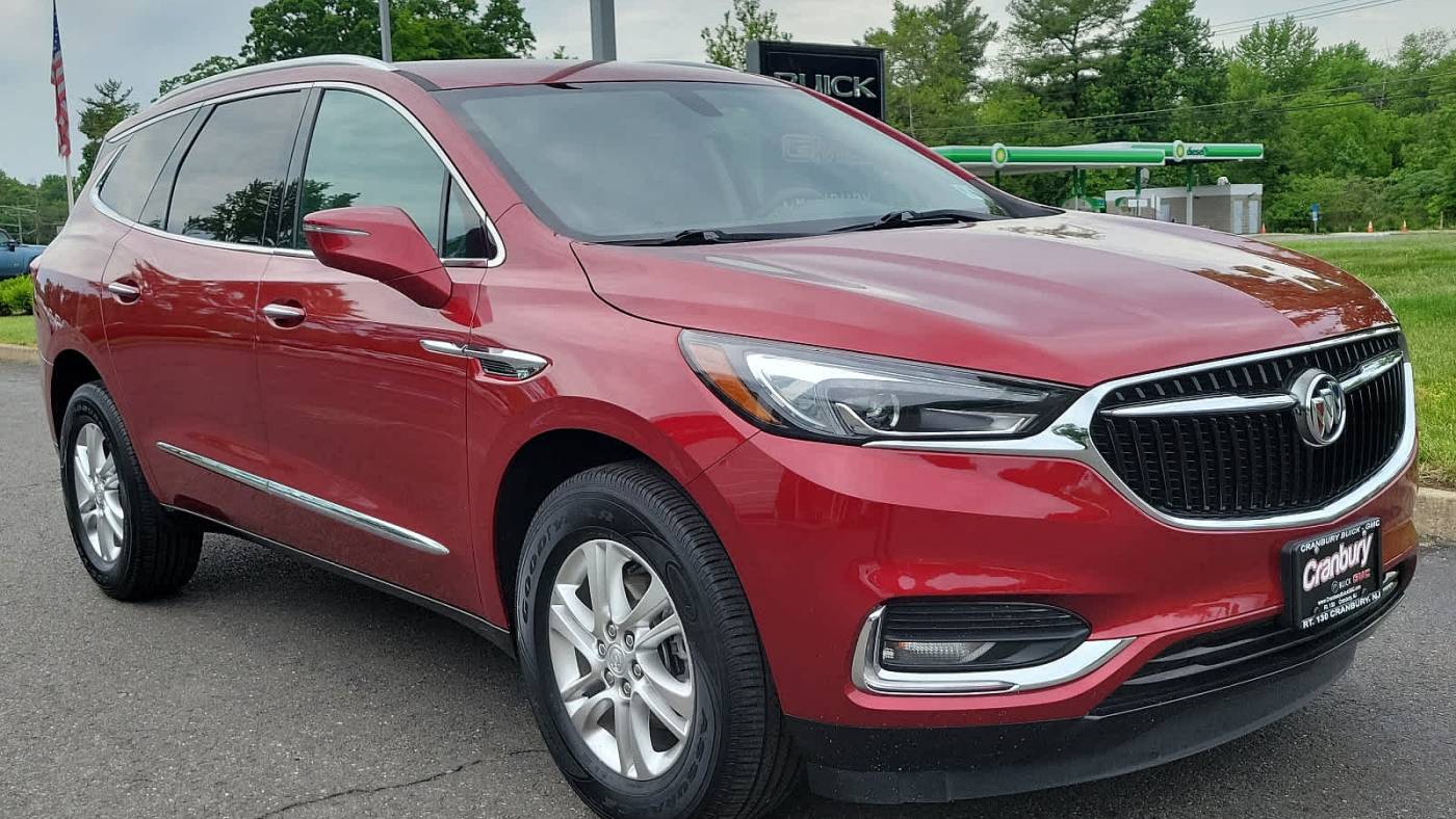 2021 buick enclave essence