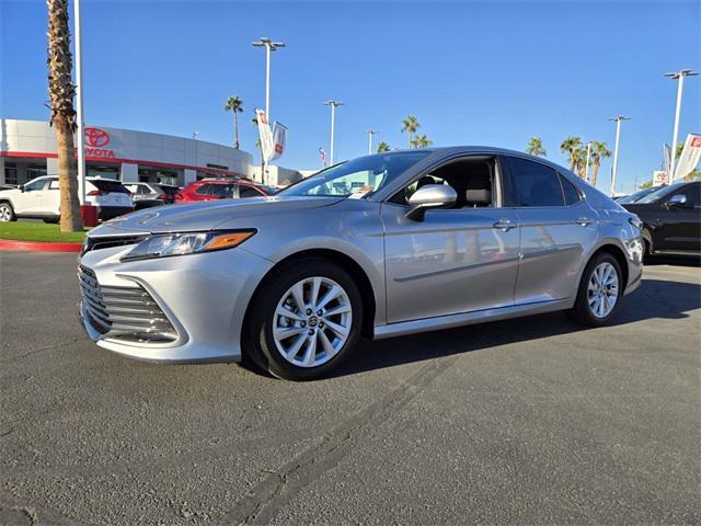 2024 toyota camry le