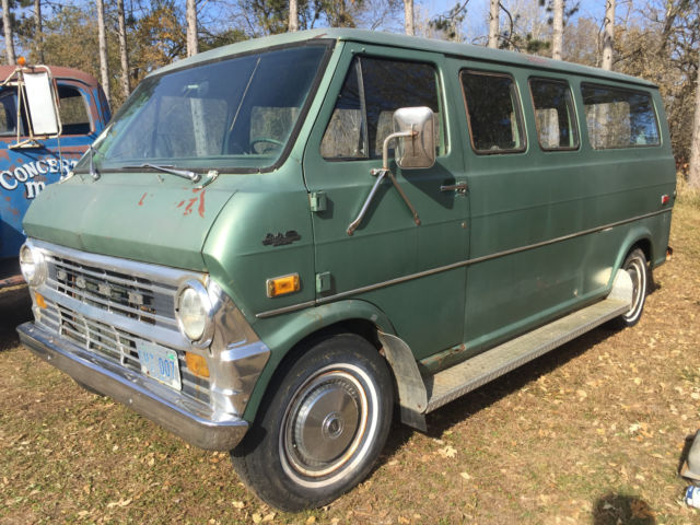 1972 ford econoline club wagon passenger hippie camper van