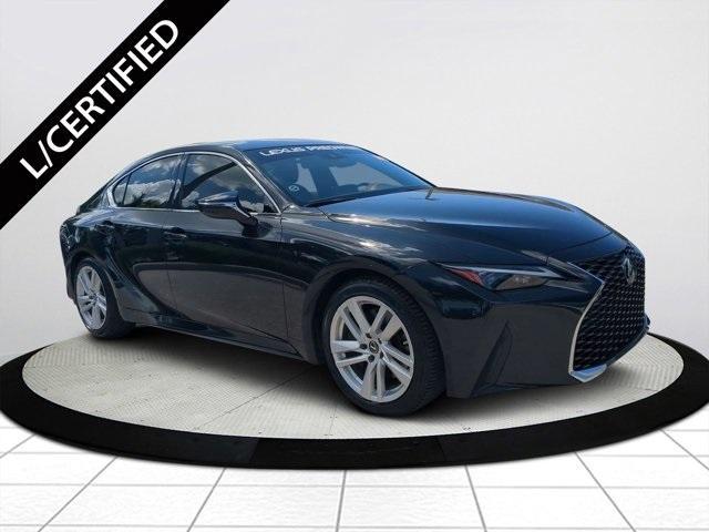 2021 lexus is 300 base