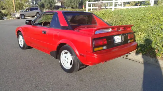 sharp clean rustfree solid california car! fun to drive with 5 speed manual!