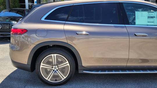 2024 Mercedes-Benz EQS SUV