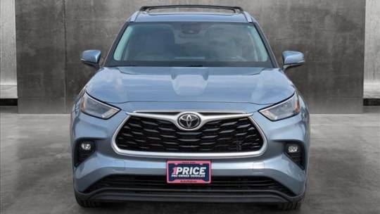 2022 toyota highlander xle