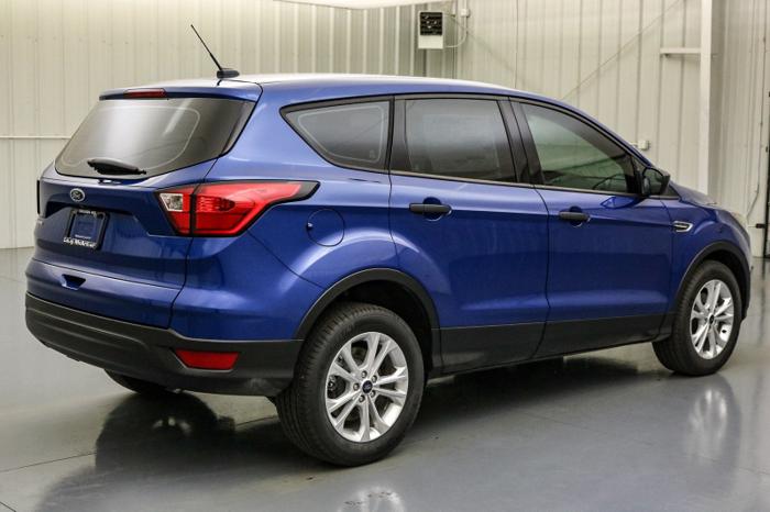 new 2019 ford escape fwd s salina, ks 67401 for sale in bavaria, kansas