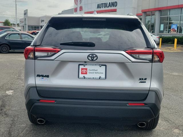 2022 toyota rav4 xle