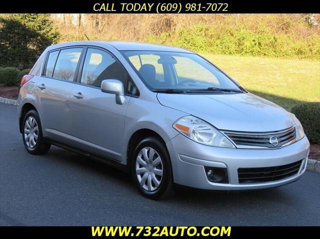 2011 nissan versa 1.8 s
