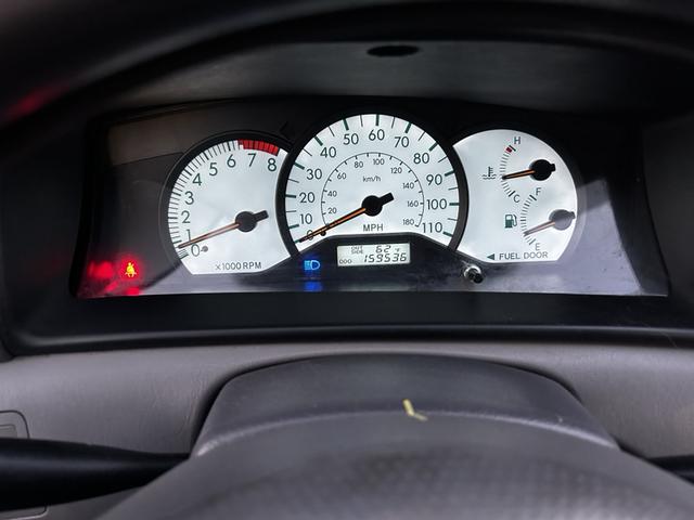 2004 toyota corolla le