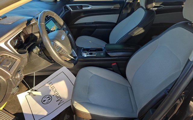 2020 ford fusion se
