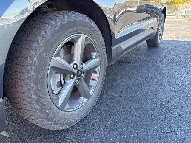 2022 ford edge sel